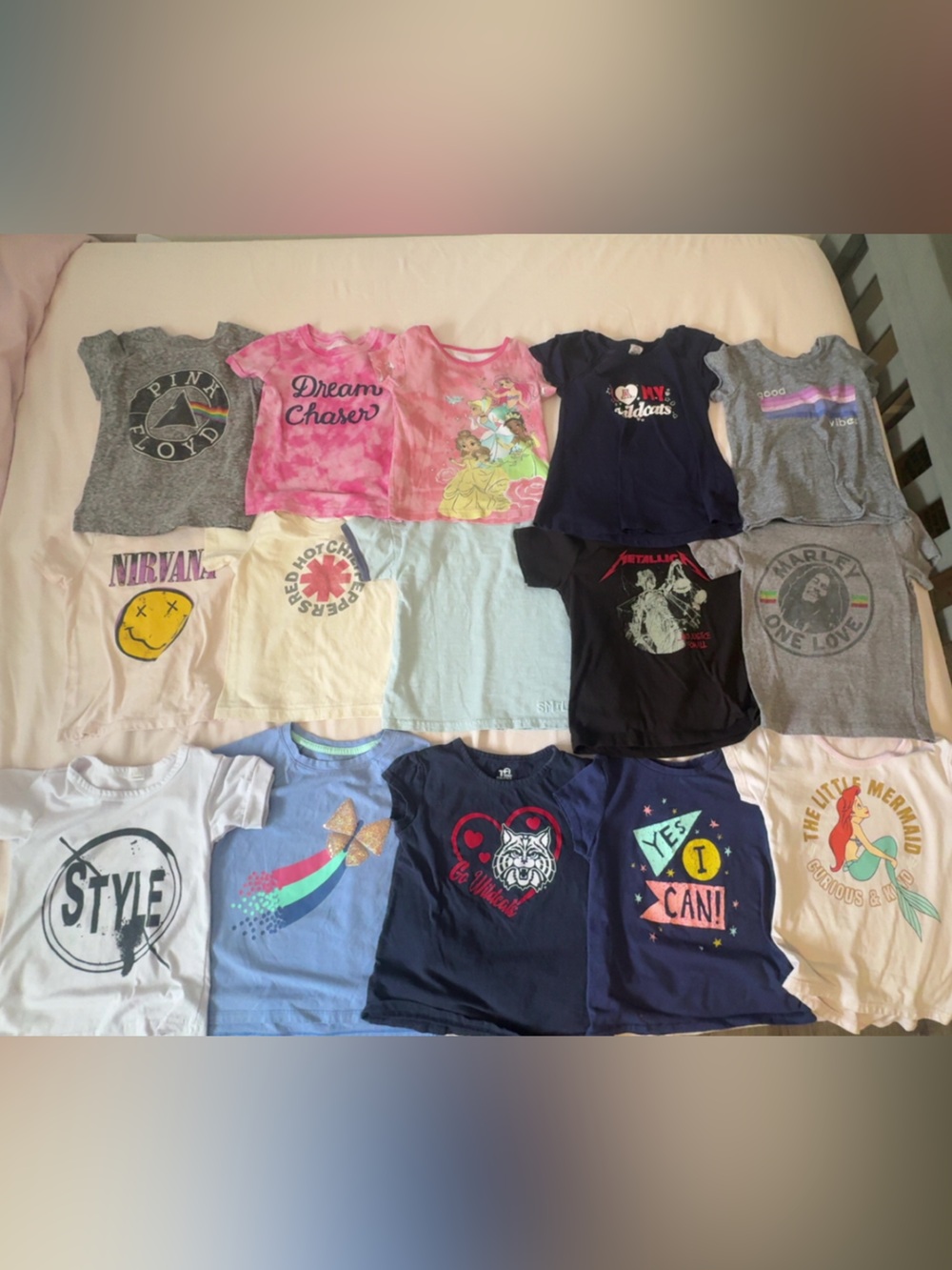 Girls' Assorted Graphic Short Sleeve Tees - Mixed Colors